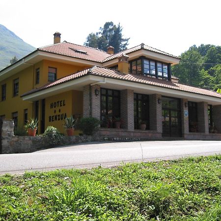 Hotel Benzua Villanueva de Ardisana Екстер'єр фото
