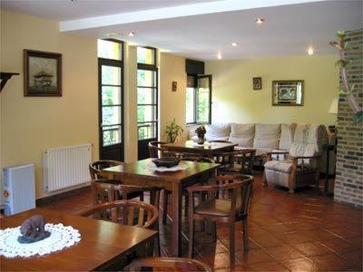 Hotel Benzua Villanueva de Ardisana Екстер'єр фото