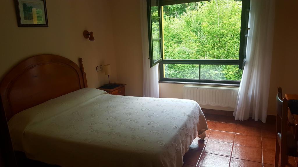Hotel Benzua Villanueva de Ardisana Екстер'єр фото