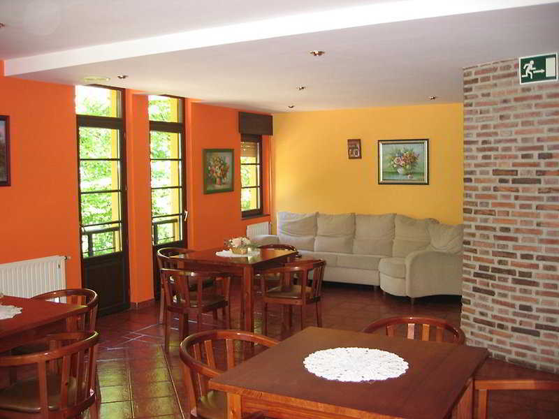 Hotel Benzua Villanueva de Ardisana Екстер'єр фото