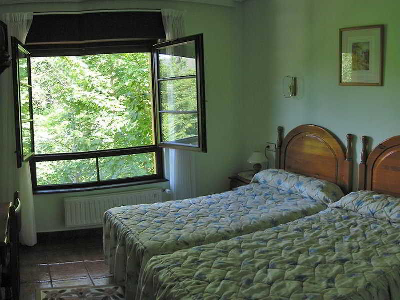 Hotel Benzua Villanueva de Ardisana Номер фото