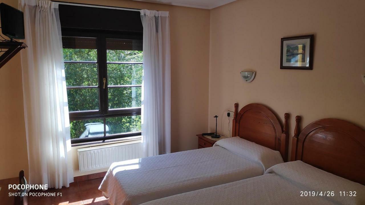 Hotel Benzua Villanueva de Ardisana Екстер'єр фото